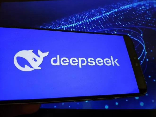 deepseek和chatgpt哪个更适合中国人使用？