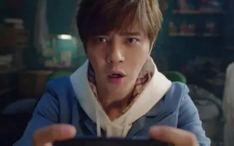 遇上罗志祥的大瓜，《剑与远征》的刷屏级广告要凉了？