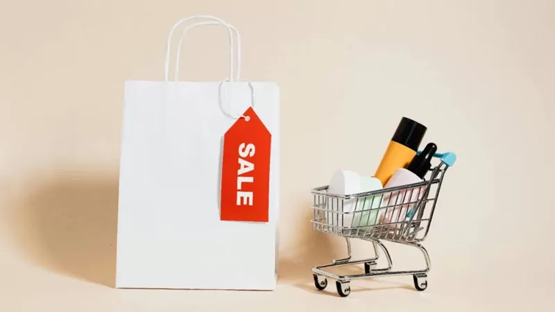 亚马逊与京东、TikTok先后“联姻”，“抱团取暖”成电商行业新共识？