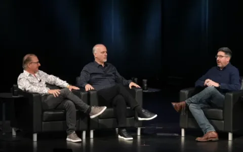 10问揭晓Vision Pro背后的秘密，苹果如何打响空间计算第一枪？