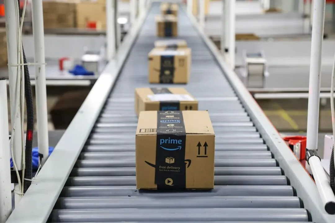 亚马逊预计遣散费达18亿美元