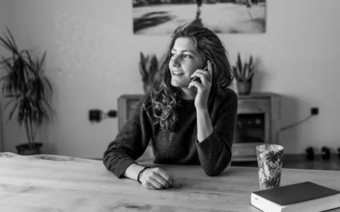 我的APP靠WhatsApp私聊活了，但双向群发这7个坑差点让我号全死光